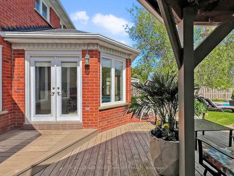 Photo 42 at 123 Kingsnorth Boulevard, East Woodbridge, Vaughan