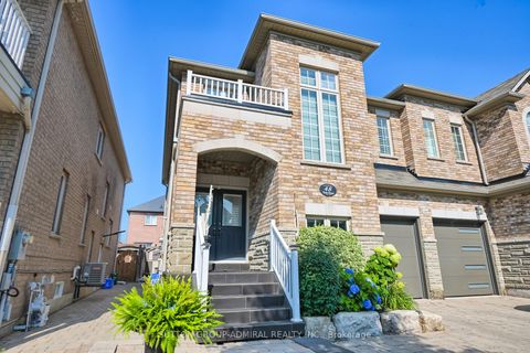 Photo 3 at 48 Terme Avenue, Vellore Village, Vaughan