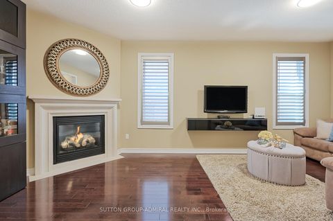 Photo 7 at 48 Terme Avenue, Vellore Village, Vaughan