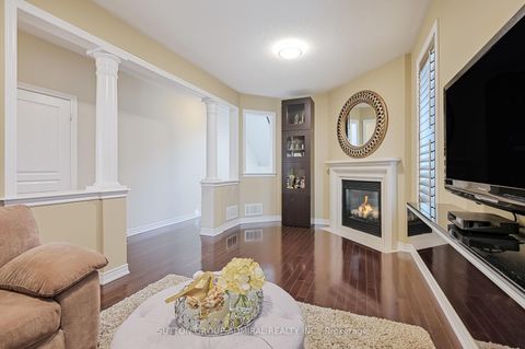 Photo 10 at 48 Terme Avenue, Vellore Village, Vaughan
