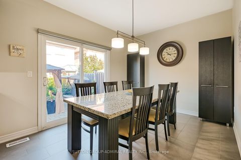 Photo 14 at 48 Terme Avenue, Vellore Village, Vaughan