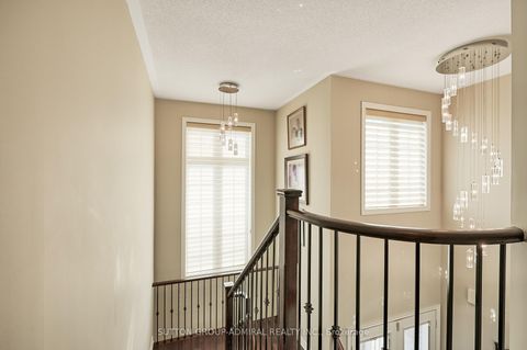 Photo 18 at 48 Terme Avenue, Vellore Village, Vaughan