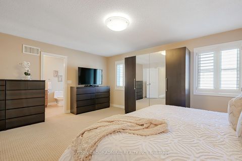 Photo 22 at 48 Terme Avenue, Vellore Village, Vaughan
