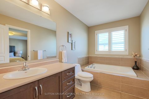 Photo 24 at 48 Terme Avenue, Vellore Village, Vaughan