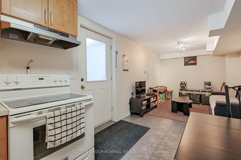 Photo 31 at 48 Terme Avenue, Vellore Village, Vaughan