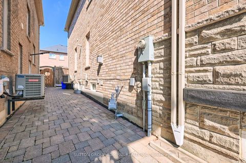 Photo 37 at 48 Terme Avenue, Vellore Village, Vaughan