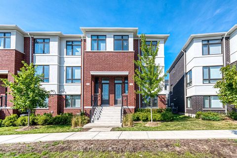Photo 1 at 11 William Russell Lane, Westbrook, Richmond Hill