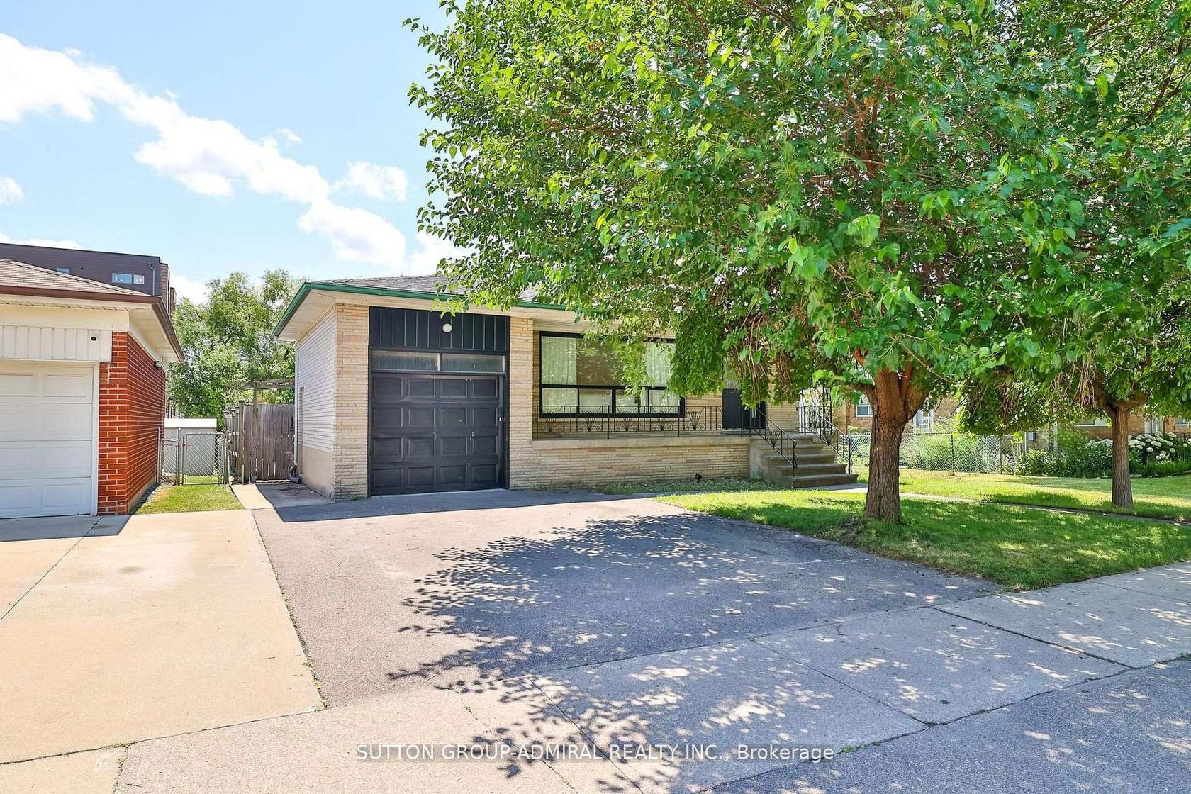 161 Ranee Avenue, Lawrence, Toronto 