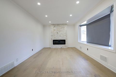 Photo 2 at 2 North Heights Road, Rosethorn, Toronto