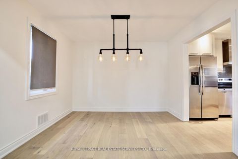 Photo 4 at 2 North Heights Road, Rosethorn, Toronto
