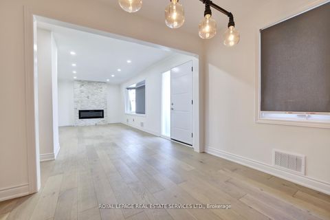 Photo 6 at 2 North Heights Road, Rosethorn, Toronto