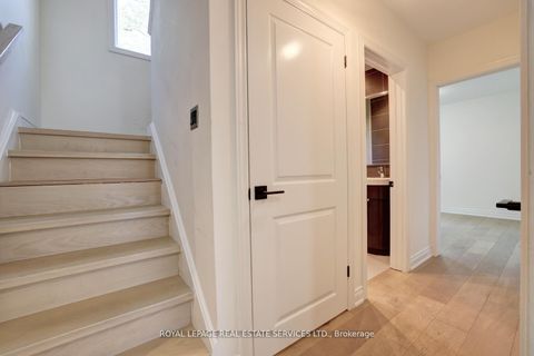 Photo 11 at 2 North Heights Road, Rosethorn, Toronto