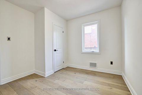 Photo 14 at 2 North Heights Road, Rosethorn, Toronto