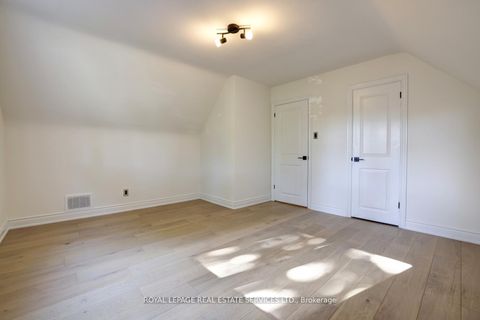 Photo 18 at 2 North Heights Road, Rosethorn, Toronto