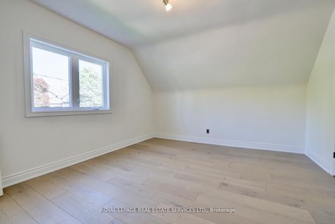 Photo 21 at 2 North Heights Road, Rosethorn, Toronto