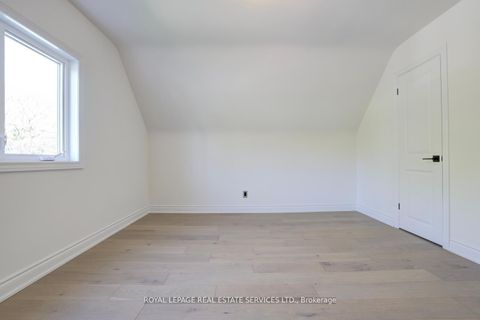 Photo 23 at 2 North Heights Road, Rosethorn, Toronto