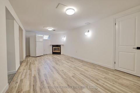 Photo 24 at 2 North Heights Road, Rosethorn, Toronto