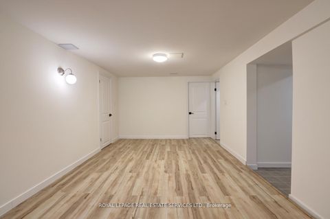 Photo 27 at 2 North Heights Road, Rosethorn, Toronto