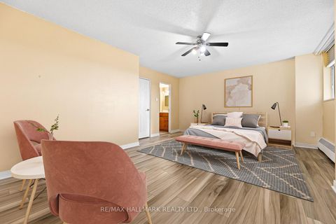 Photo 8 at 701 - 5 Frith Road, Jane Heights, Toronto