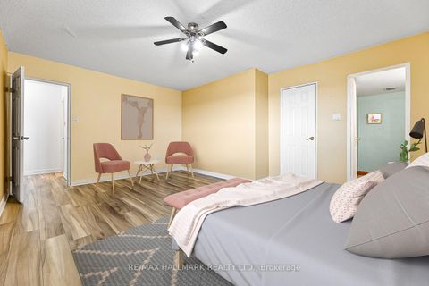 Photo 9 at 701 - 5 Frith Road, Jane Heights, Toronto