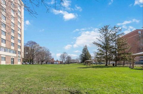 Photo 30 at 701 - 5 Frith Road, Jane Heights, Toronto