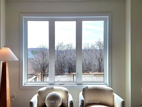 Photo 5 at 105 Anchusa Drive, Rural Richmond Hill, Richmond Hill