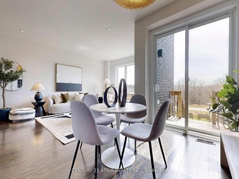 Photo 11 at 105 Anchusa Drive, Rural Richmond Hill, Richmond Hill