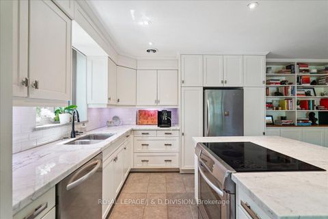 Photo 14 at 203 - 149 South Drive, Moore Park, Toronto