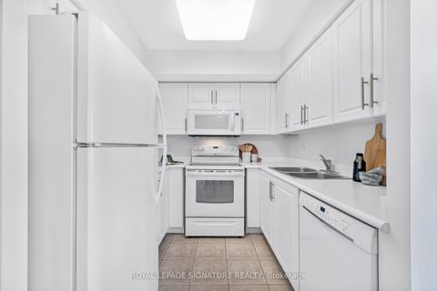 Photo 7 at 2703 - 30 Harrison Garden Boulevard, Willowdale East, Toronto
