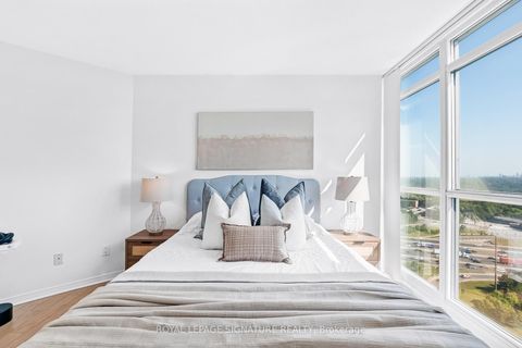 Photo 12 at 2703 - 30 Harrison Garden Boulevard, Willowdale East, Toronto