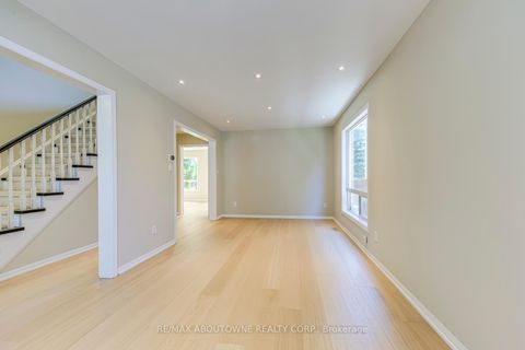 Photo 7 at 3037 Abernathy Way, BC Bronte Creek, Oakville