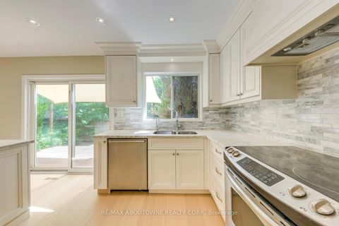 Photo 16 at 3037 Abernathy Way, BC Bronte Creek, Oakville