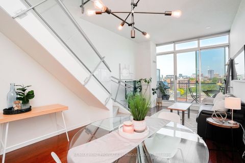 Photo 7 at 923 - 388 Richmond Street W, Waterfront Communities C1, Toronto