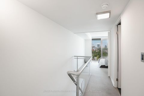 Photo 14 at 923 - 388 Richmond Street W, Waterfront Communities C1, Toronto