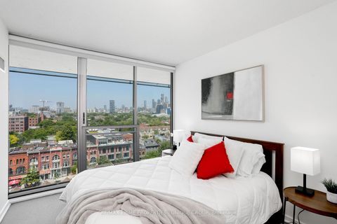 Photo 16 at 923 - 388 Richmond Street W, Waterfront Communities C1, Toronto