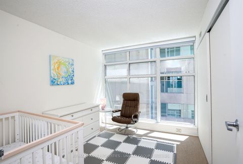 Photo 18 at 923 - 388 Richmond Street W, Waterfront Communities C1, Toronto