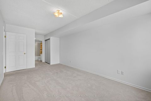 Photo 28 at 210 - 160 Wellington Street E, Aurora Village, Aurora