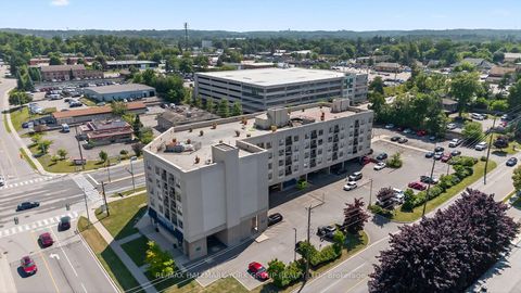 Photo 41 at 210 - 160 Wellington Street E, Aurora Village, Aurora