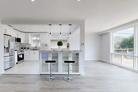 Photo 8 at 67 Chelmsford Avenue, Newtonbrook West, Toronto