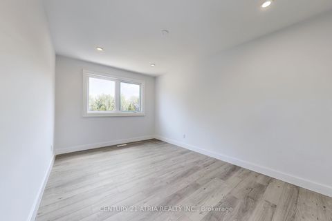 Photo 19 at 67 Chelmsford Avenue, Newtonbrook West, Toronto