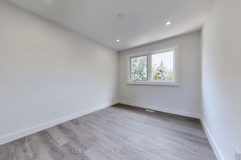 Photo 23 at 67 Chelmsford Avenue, Newtonbrook West, Toronto