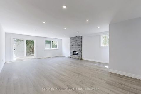 Photo 26 at 67 Chelmsford Avenue, Newtonbrook West, Toronto