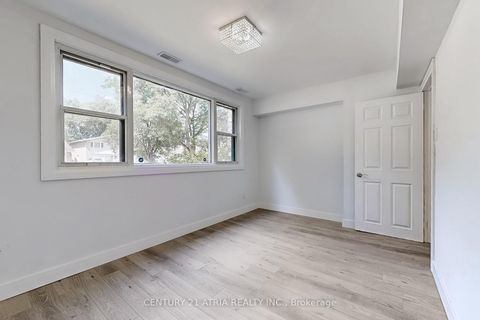 Photo 33 at 67 Chelmsford Avenue, Newtonbrook West, Toronto