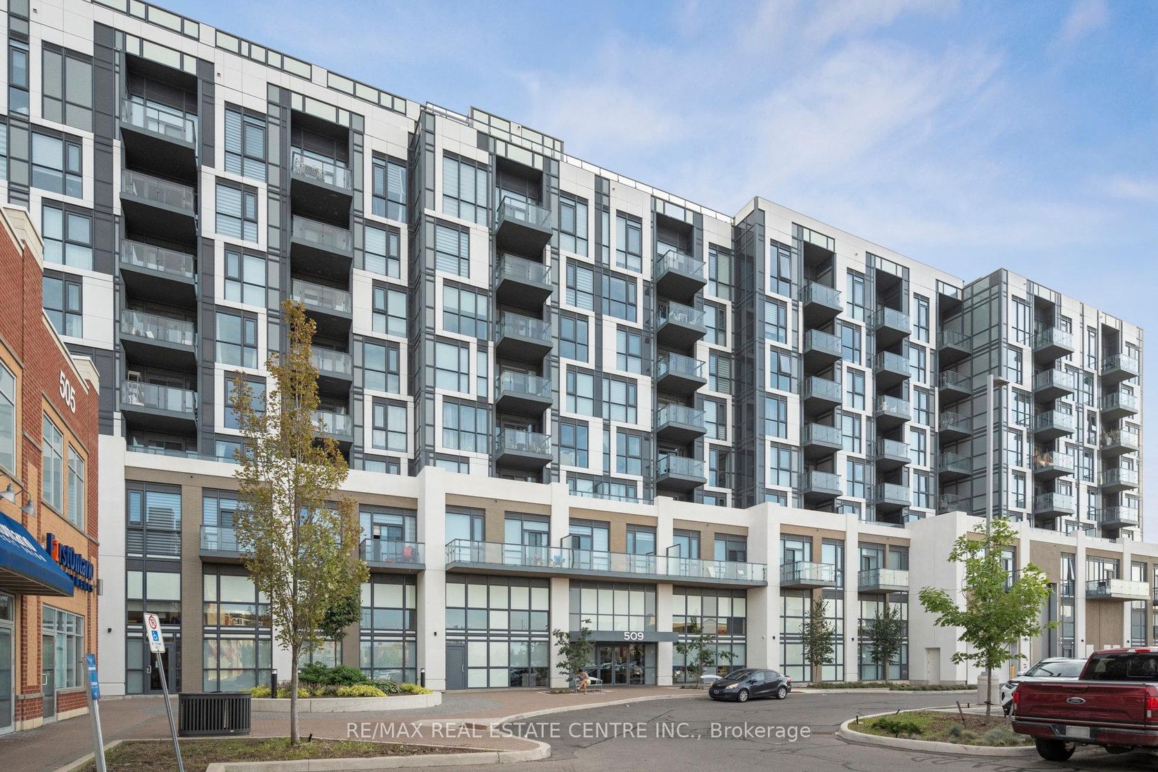 804 - 509 Dundas Street, GO Glenorchy, Oakville 