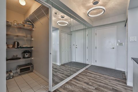 Photo 2 at 806 - 10 Torresdale Avenue, Branson, Toronto