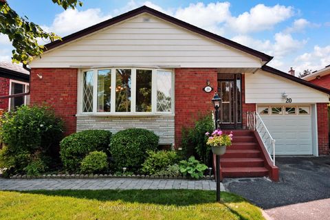 Photo 2 at 20 Montvale Drive, Cliffcrest, Toronto