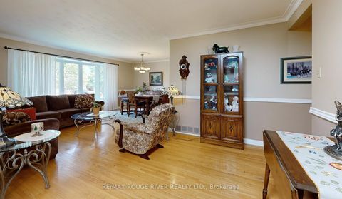 Photo 7 at 20 Montvale Drive, Cliffcrest, Toronto