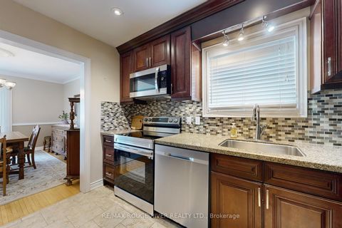 Photo 12 at 20 Montvale Drive, Cliffcrest, Toronto