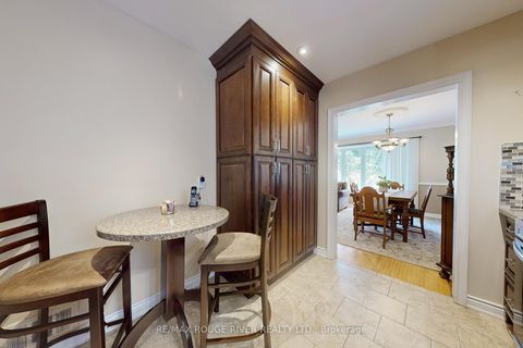 Photo 13 at 20 Montvale Drive, Cliffcrest, Toronto
