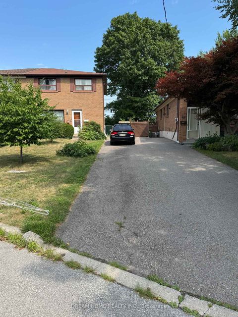Photo 2 at 22 Beethoven Court, Hillcrest Village, Toronto
